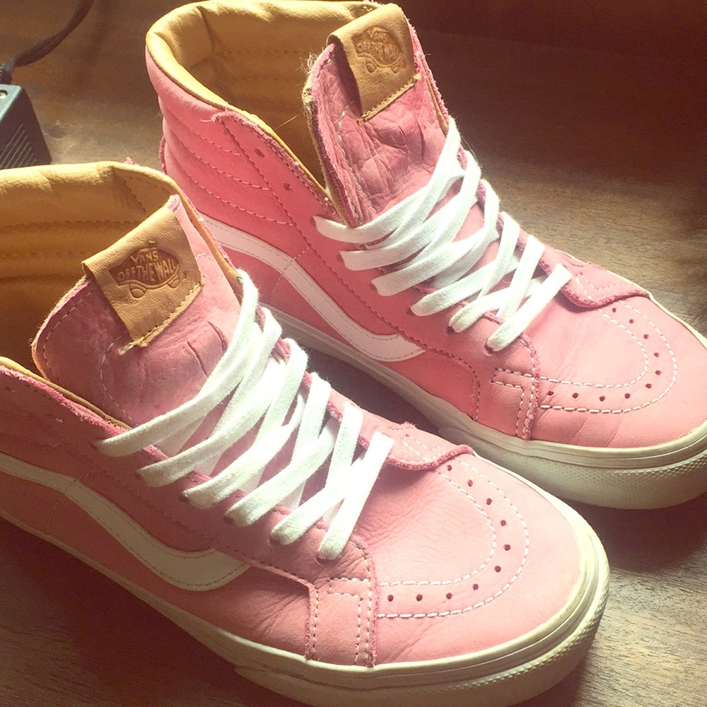 PINK LEATHER VANS